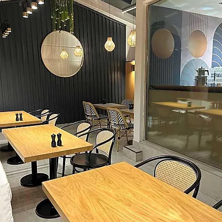 Mona Bosphorus 4* איסטמבול